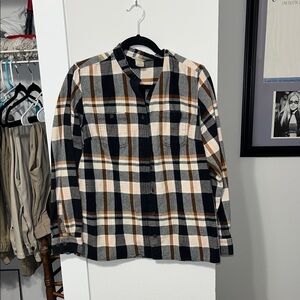 Duluth Trading Co Plaid Button Down Shirt - Black, White, Tan